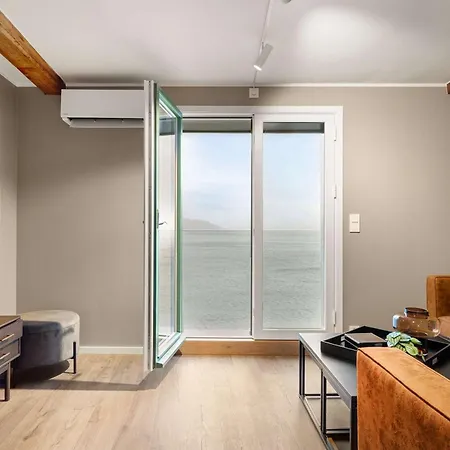 Διαμέρισμα 4br Harbour With Sea View Skb17-201 *