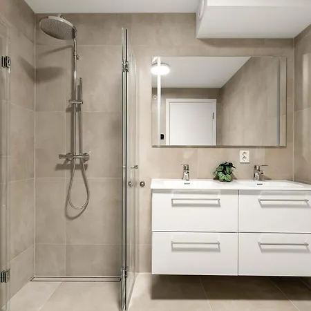 4br Harbour With Sea View Skb17-201 * Μπέργκεν