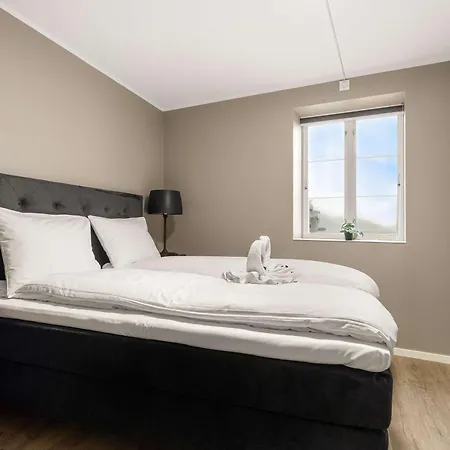 Διαμέρισμα 4br Harbour With Sea View Skb17-201